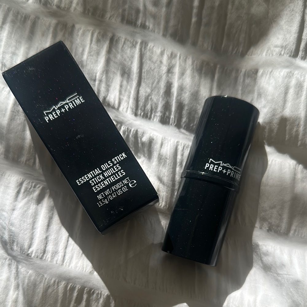 MAC Cosmetics Prep + Prime Essential Oils Stick